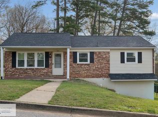308 Greenwich Cir, Danville, VA 24540