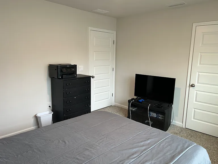 8686 Pathstone Blvd — Photo 5
