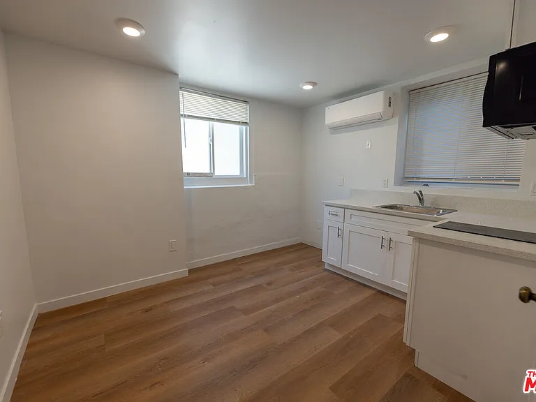 1420 Alvarado Ter #14 — Photo 3