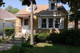 2nd image of 4574 N Narragansett Ave