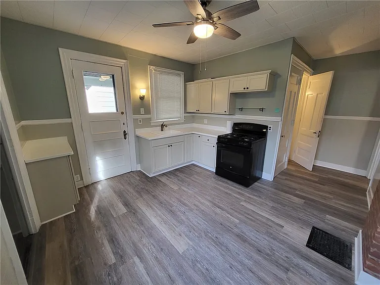 45 Boardman St — Photo 12