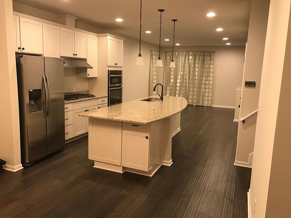 2730 Helmsdale Cir, Rochester Hills, MI 48307 Zillow