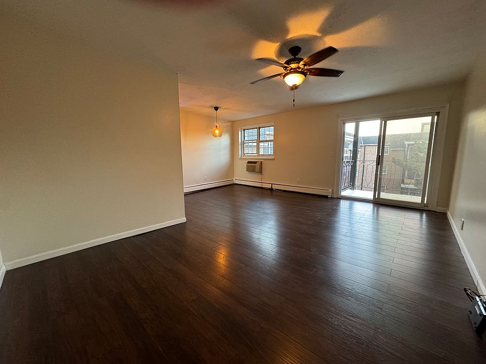 1st image of 396 Maryland Ave #3B