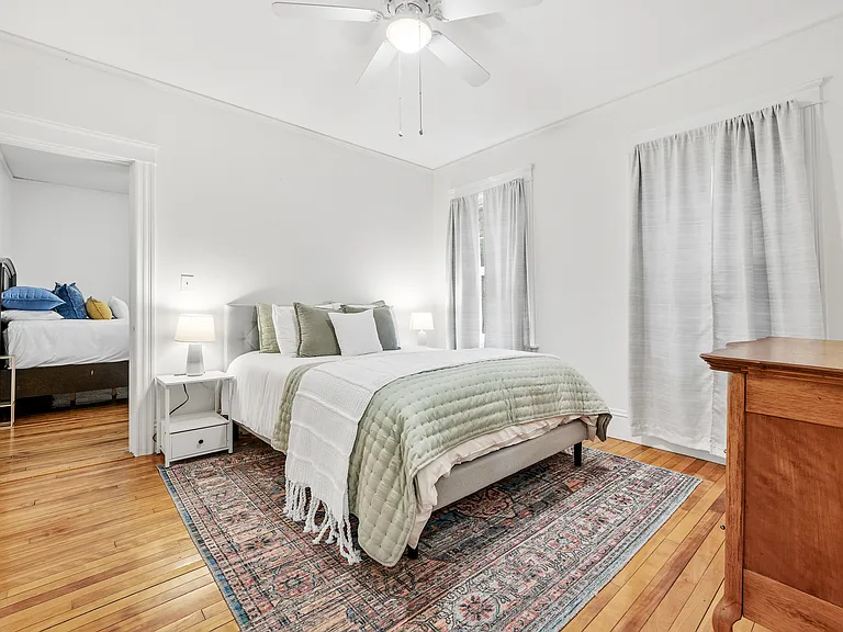 Ivanhoe Rd — Photo 18