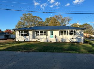 300 W Poplar St, Iva, SC 29655