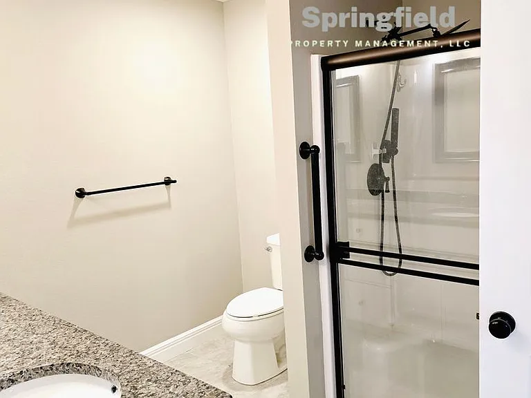 4559 E Cromwell St — Photo 10