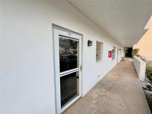 100 El Camino Dr APT 110, Winter Haven, FL 33884