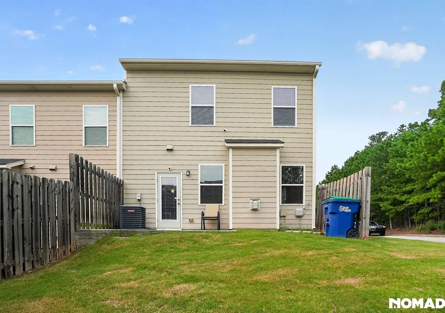 Charming 3BR Town House in Atlanta — Photo 4