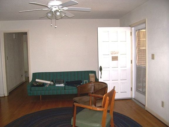 2nd image of 638 Palm Dr
