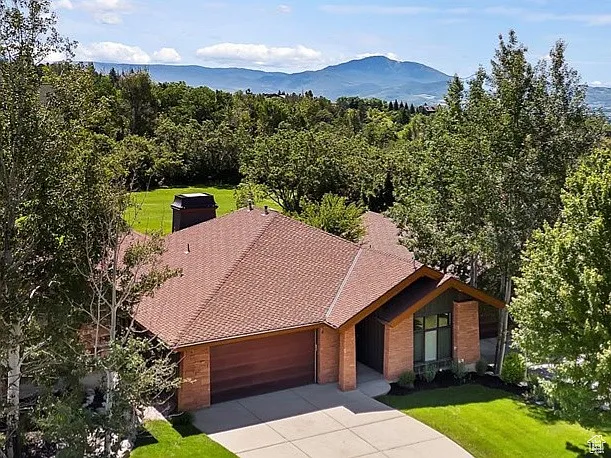 4859 E Eagleridge Dr — Photo 2