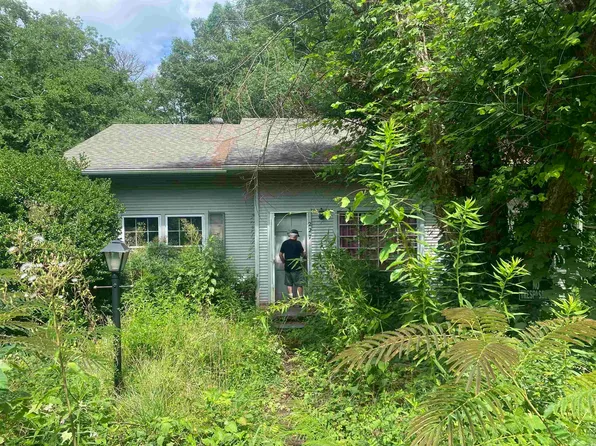 227 N George St, Mount Ida, AR 71957
