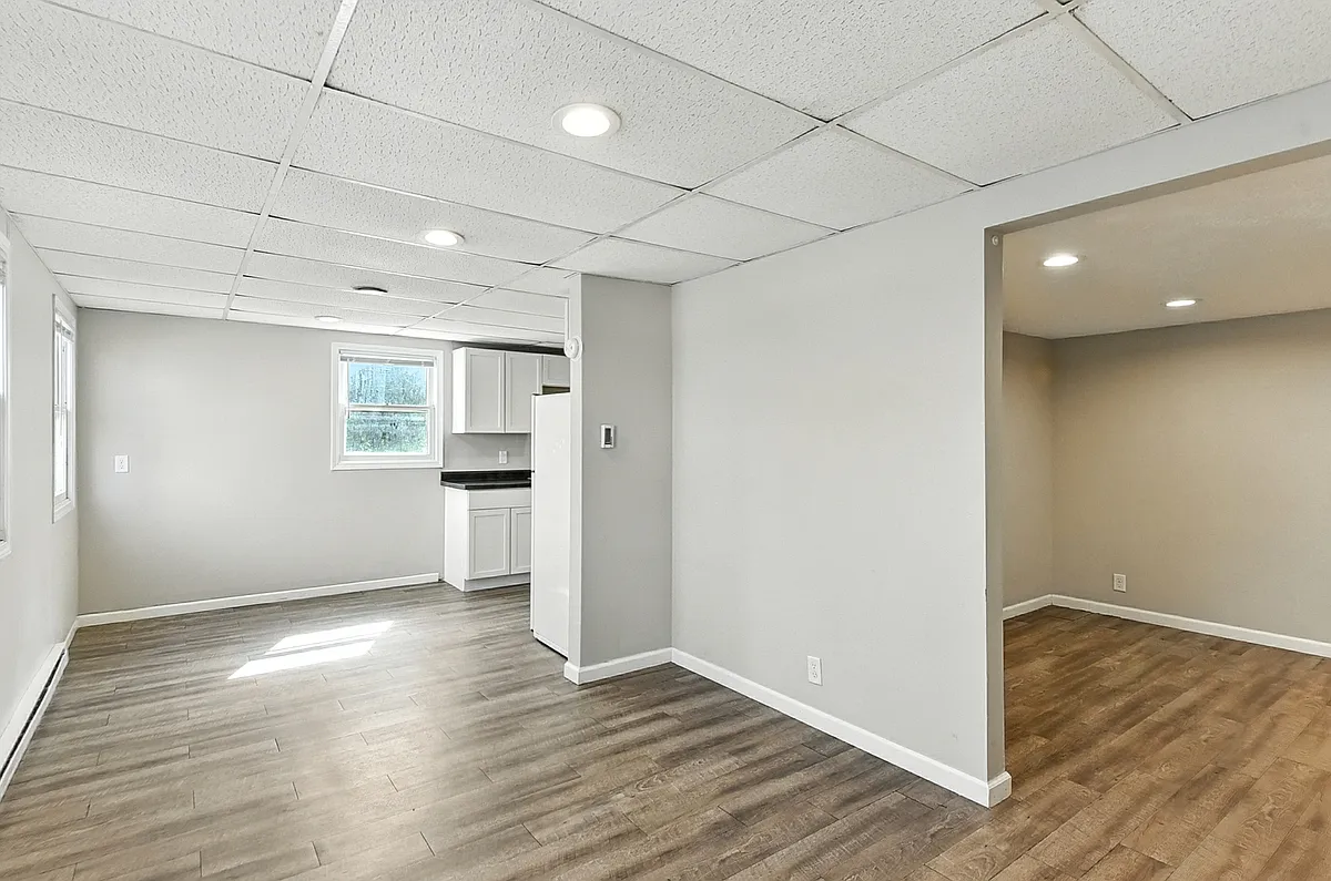 Building Photo - 5940 Grover St #5940.5