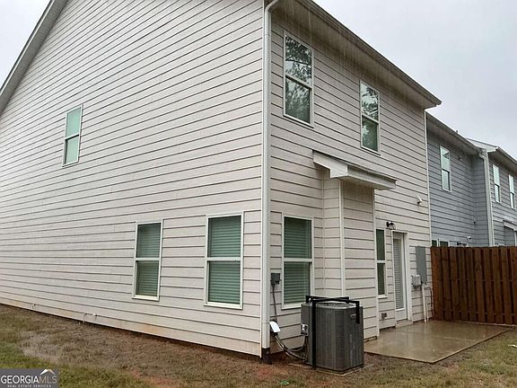 2nd image of 11607 Chatham Dr