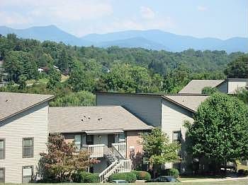 2nd image of 902 River Ridge Dr