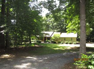 55 Burkes Mill Rd, Weyers Cave, VA 24486