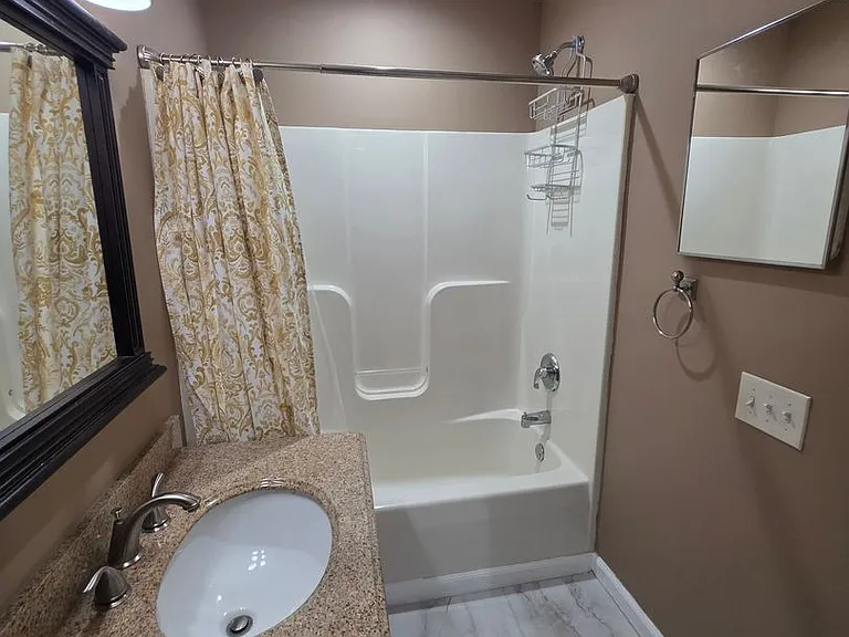 2809 Waters Edge Dr #260 — Photo 32