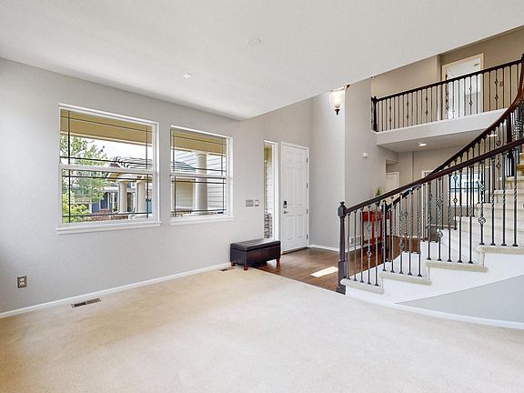 4th image of 10710 Briarglen Cir