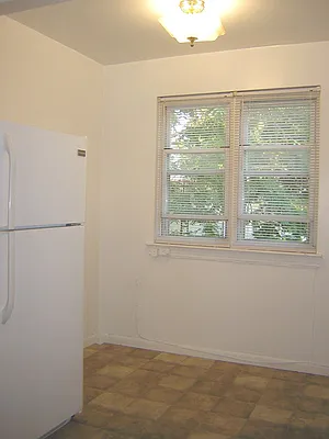 Rented by AWC Real Estate | media 9