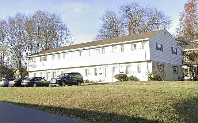 1st image of 823 Rosemont Ave