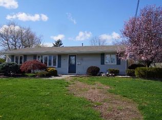 25 Starling Rd, Kendall Park, NJ 08824