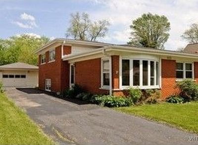 923 N Fernandez Ave, Arlington Heights, IL, 60004