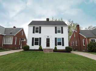 7711 Deerfield Dr, Parma, OH
