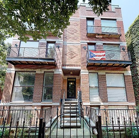 1st image of 900 N Wood St #3S