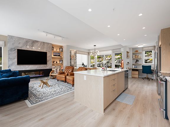 2nd image of 41204 Highline Pl