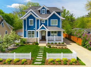 532 North Ave, Barrington, IL 60010