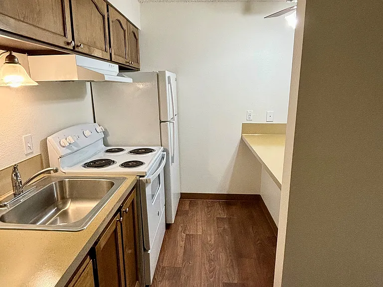 Gardenbrook Apartments — Photo 53