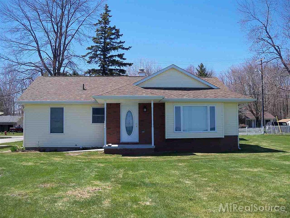 1st image of 6142 Wildrose Ln