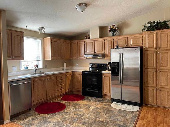 2nd image of 2600 NE 205th Ave Unit 2