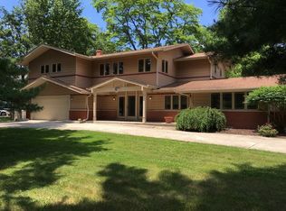 12242 S 68th Ct, Palos Heights, IL 60463