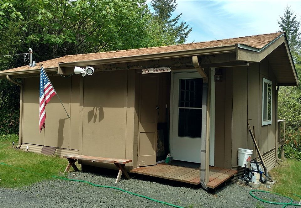 1st image of 820 E Creekside Dr
