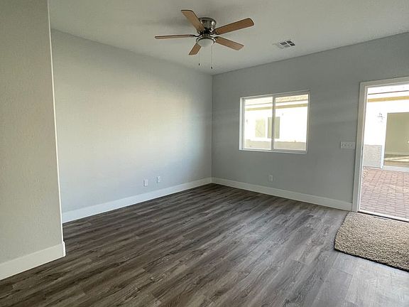 5th image of 1420 S Ogallala St #1