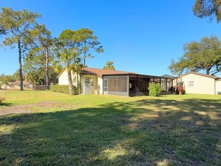 8319 Terracewood Cir — Photo 3