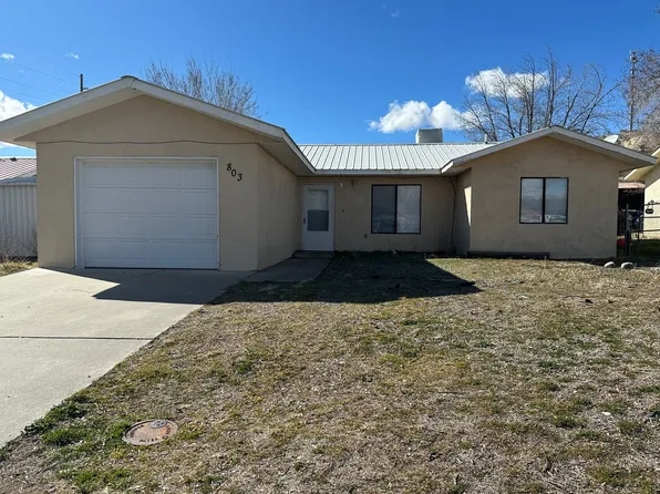 803 Saguaro St, Bloomfield, NM 87413