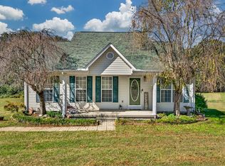 52 Ridgeline Dr, Fayetteville, TN 37334