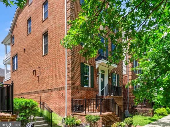 132 Liriope Pl, Gaithersburg, MD 20878