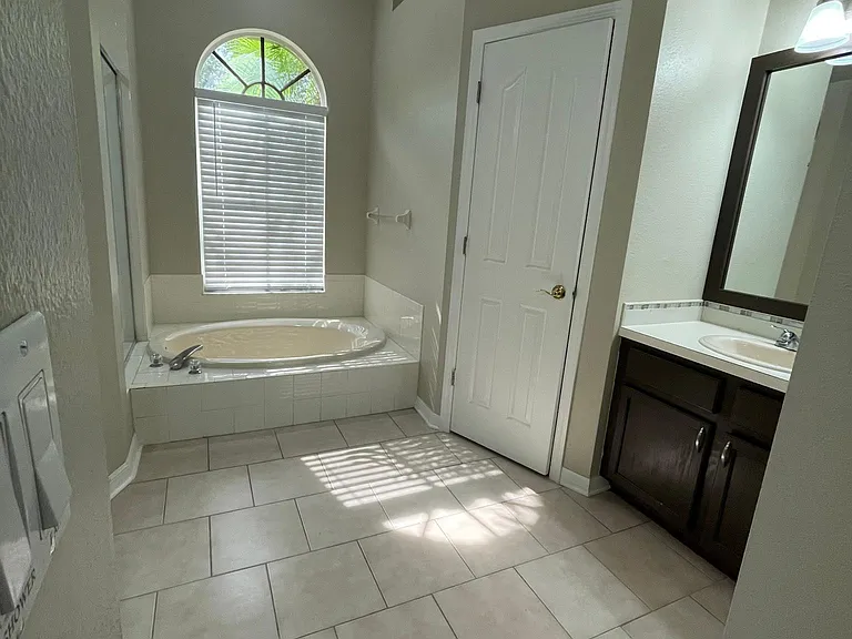 27847 Summer Place Dr — Photo 15