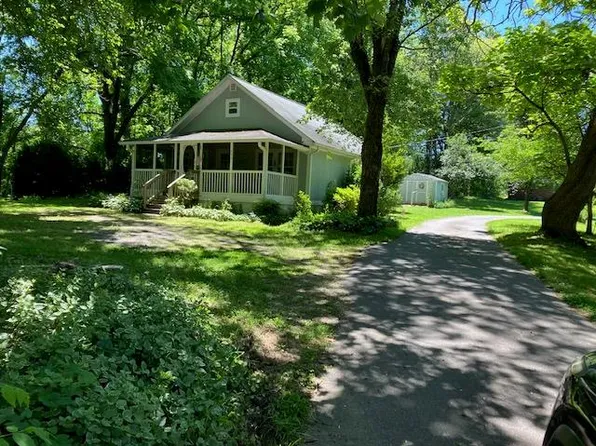 253 Truett Camp Rd, Hayesville, NC 28904