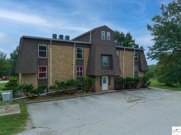 4930 Vernon Rd, Sedalia, MO 65301