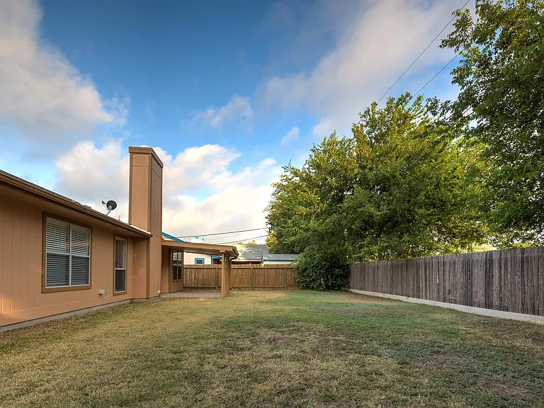 230 Cibolo Branch Dr — Photo 16