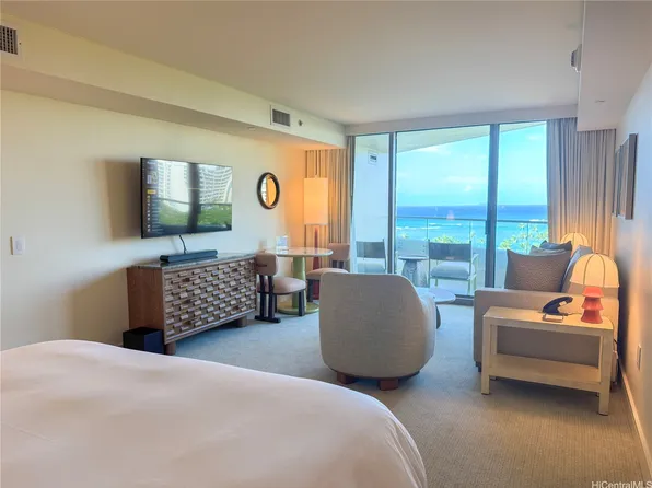 223 Saratoga Rd #1317, Honolulu, HI 96815