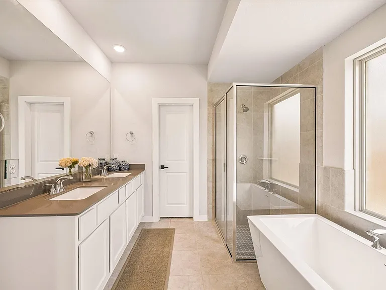7933 Spring Run Dr — Photo 14