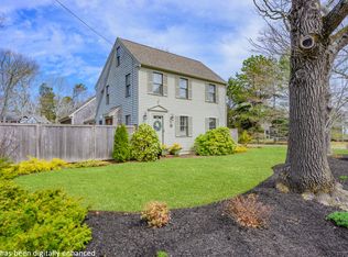 134 School Street, Cotuit, MA 02635
