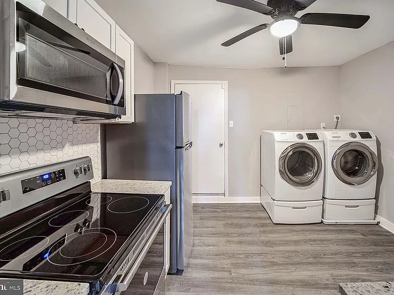 344 S Calhoun St — Photo 5