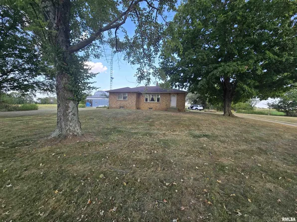 13840 N Dove Ln, Bluford, IL 62814