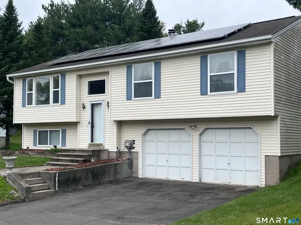 9 Brittany Lane, Naugatuck, CT 06770