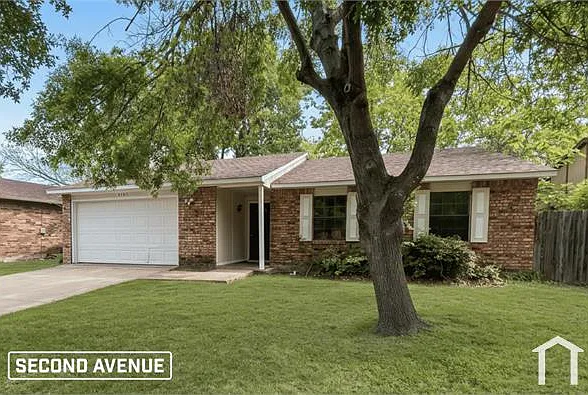416 Woodcrest Way
